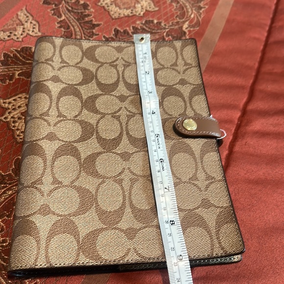 NWT signature Coach notebook.***HOST PICK*** - Picture 6 of 9